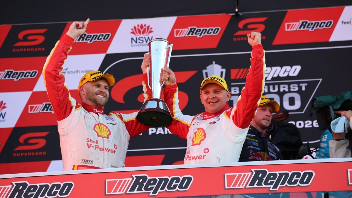 Kostecki and Hazelwood win dramatic Bathurst 1000 with last-lap pass