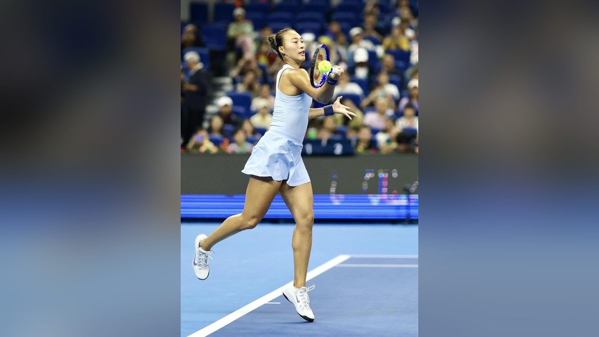 Zheng Outlasts Bouzkova in Third Straight Beijing Thriller
