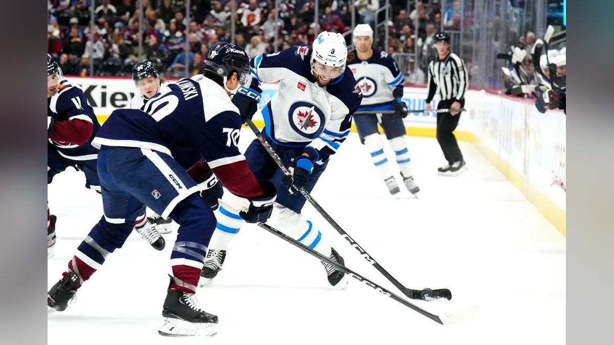 Connor Strikes Twice as Jets Hand Avalanche First Loss, 3-2