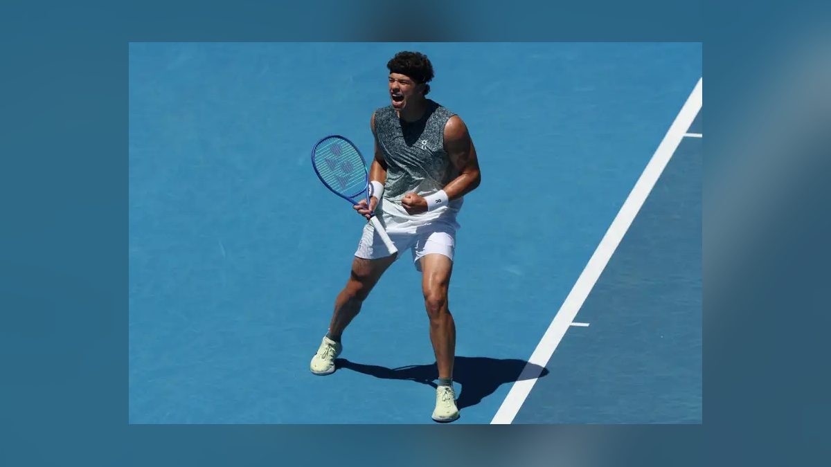 Birthday Boy Shelton Books Turin Ticket With Shanghai Win Over Altmaier