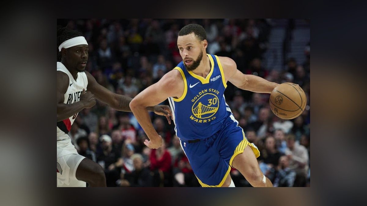 Warriors Down to Nine Active Players for Blazers Preseason Trip