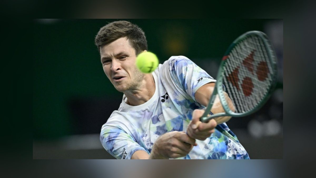Hurkacz Stuns Djokovic in Straight Sets to End Shanghai Masters Campaign