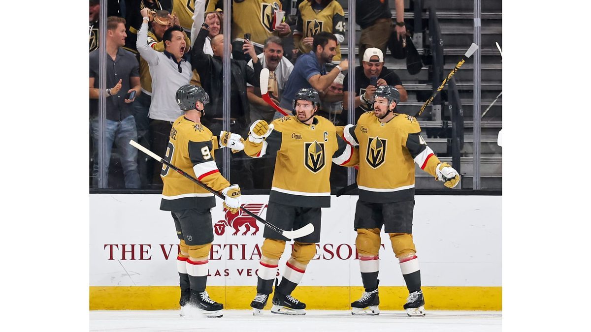 Gatcomb Strikes Late as Golden Knights Edge Canucks 3-2