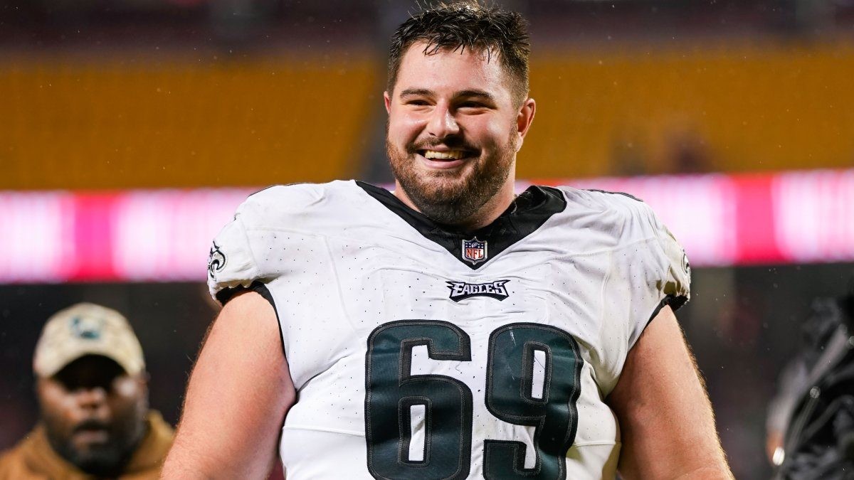 Eagles Open Practice Windows for Landon Dickerson and Three Others