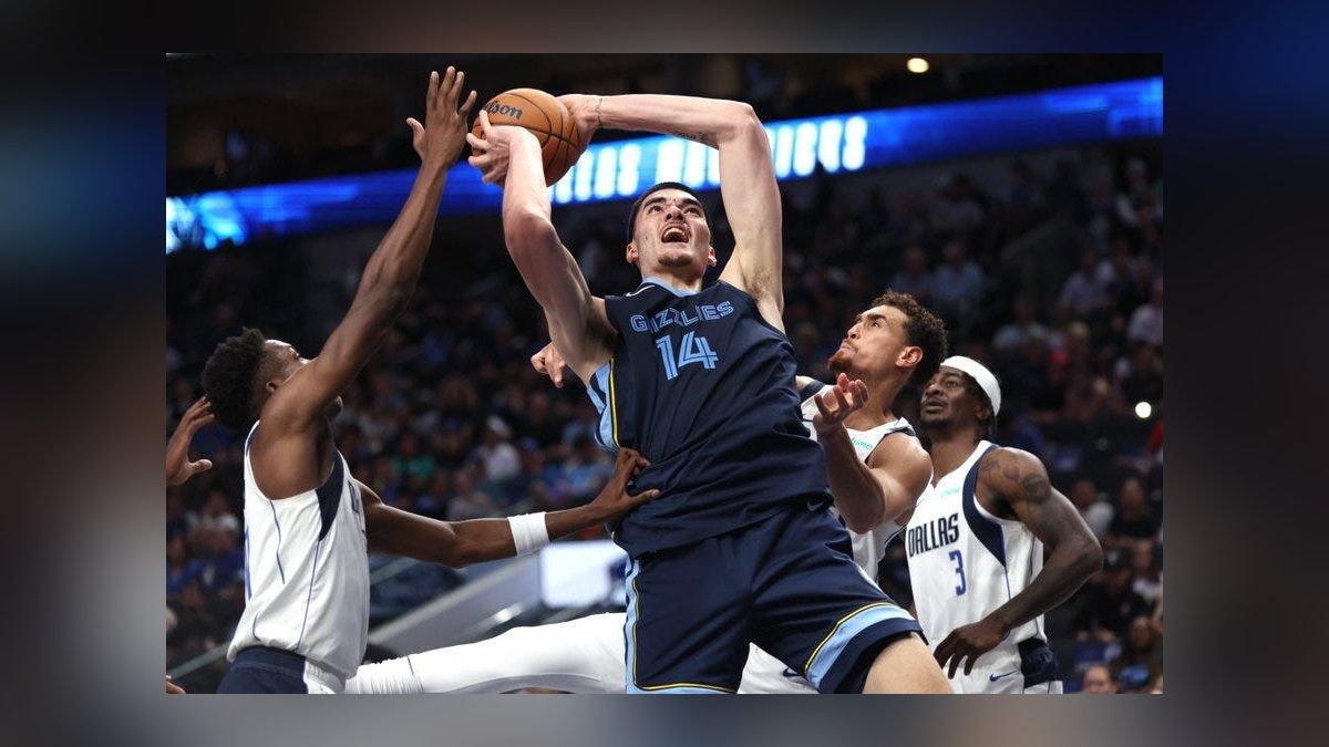 Zach Edey Cleared for Preseason Debut as Grizzlies Face Magic