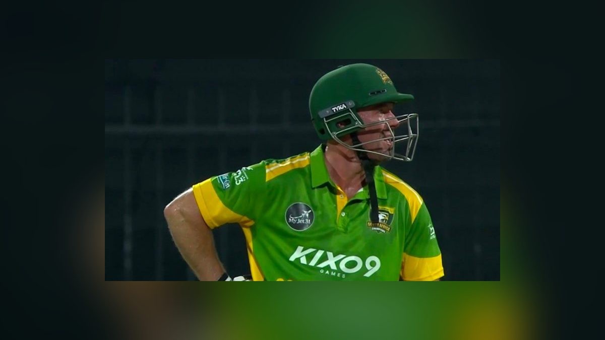 De Villiers, 42, Turns Back the Clock With 37-Ball Century in WCL Rout