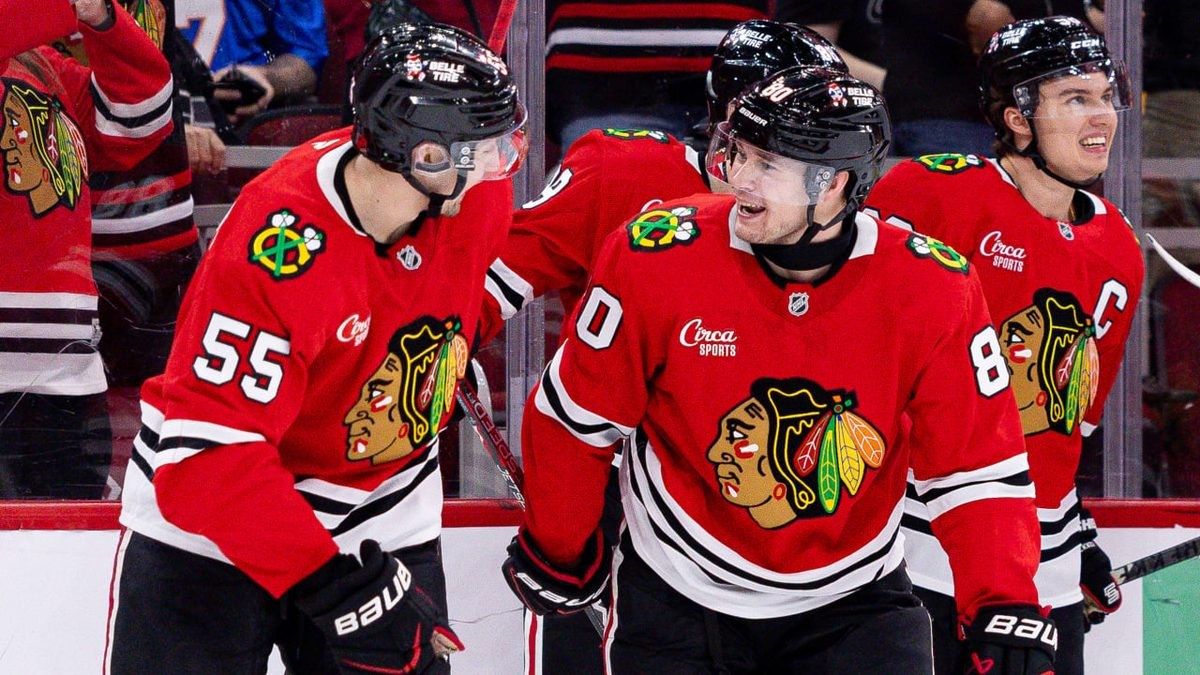 Bedard Sparks Blackhawks in Season Debut as Chicago Tops Penguins 5-3