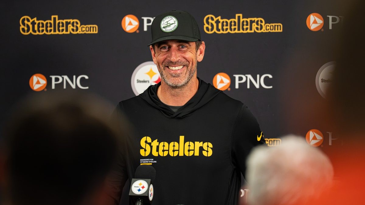 Rodgers Backs NFL on Paris Game: "If It Was Unsafe, I'm Sure We Wouldn't Be Here"