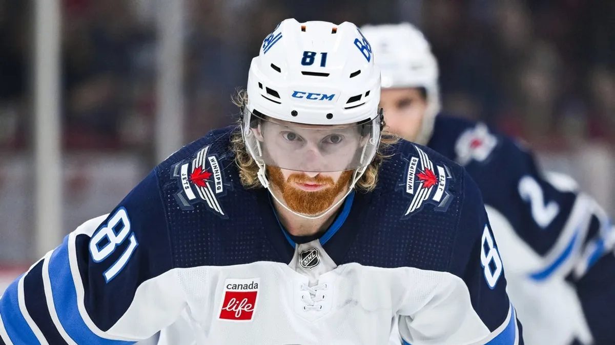 Connor's Two Power-Play Goals Power Jets Past Red Wings