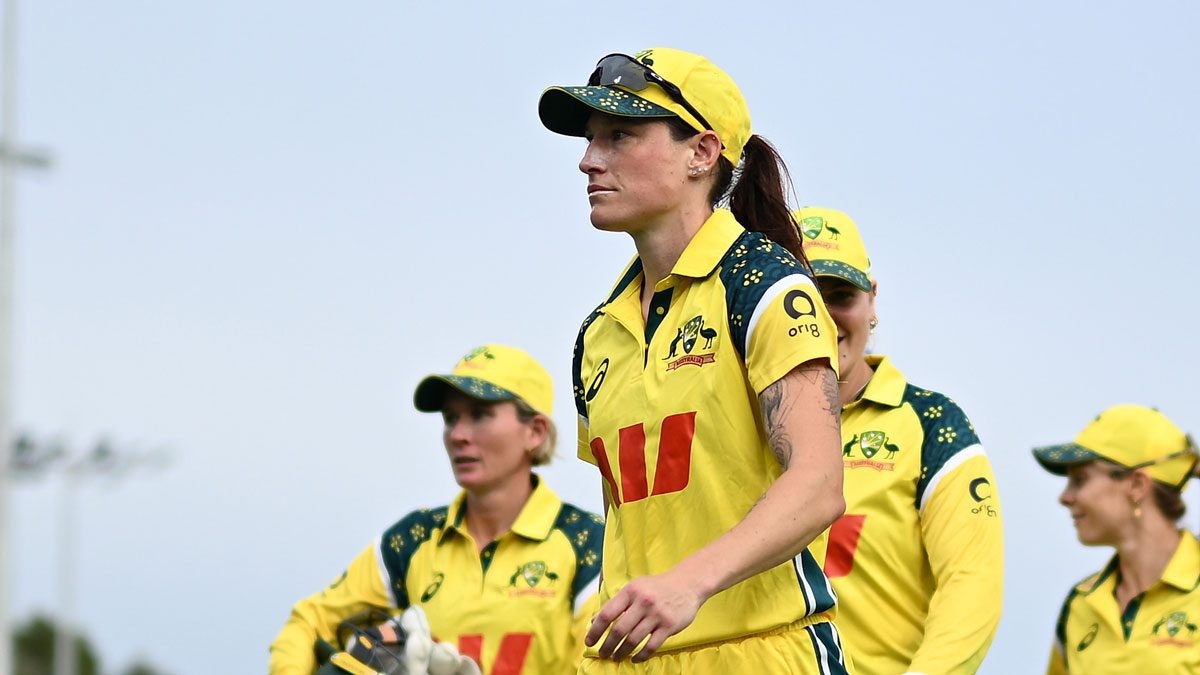Schutt Joins Australia's 150-Club as Hosts Rout Bangladesh in Series Opener