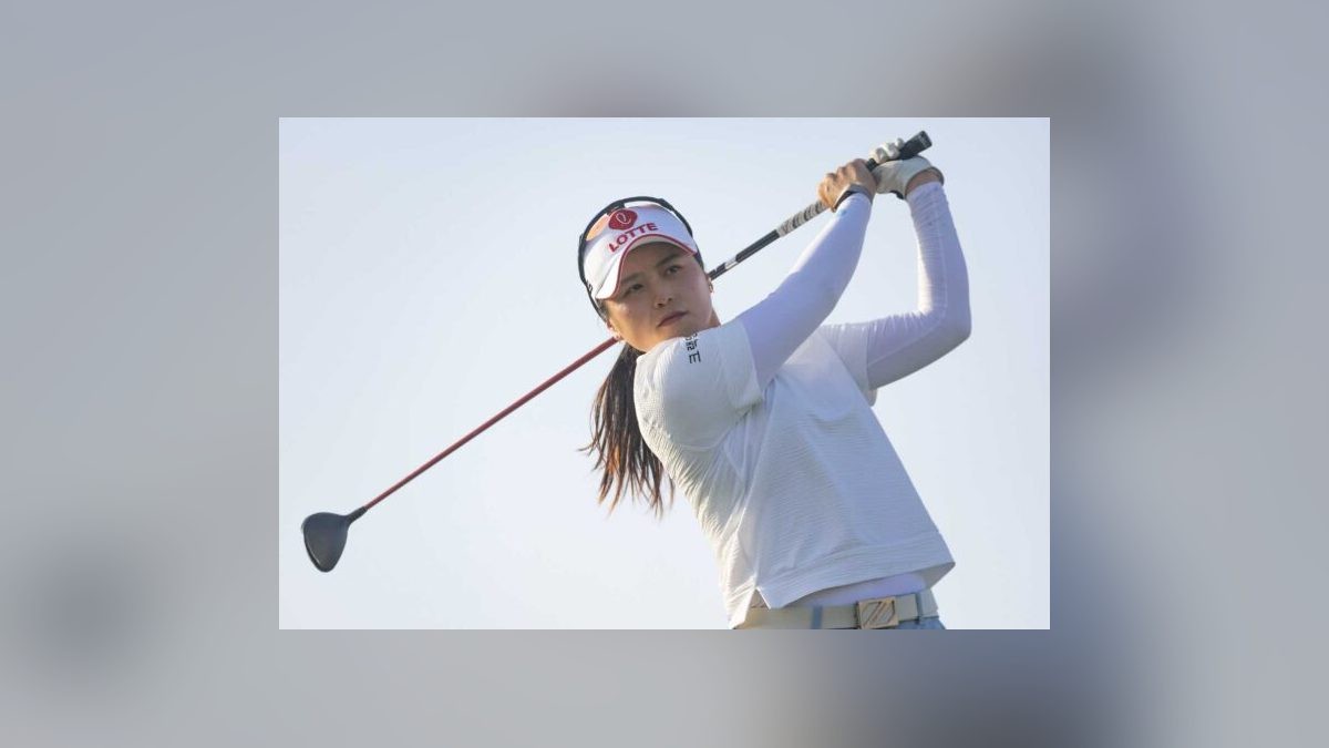 Hye Jin Choi Fires Opening 64 to Seize Buick LPGA Shanghai Lead
