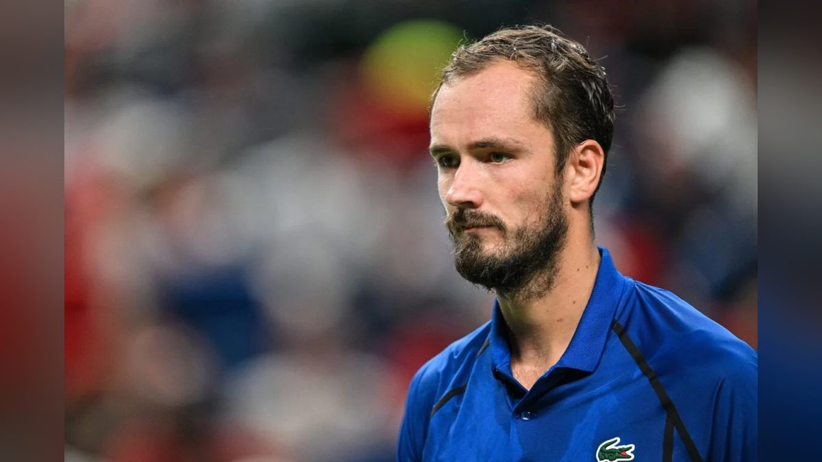 Jodar Blasts Past Medvedev in Straight Sets to Book All-Spanish Shanghai Final