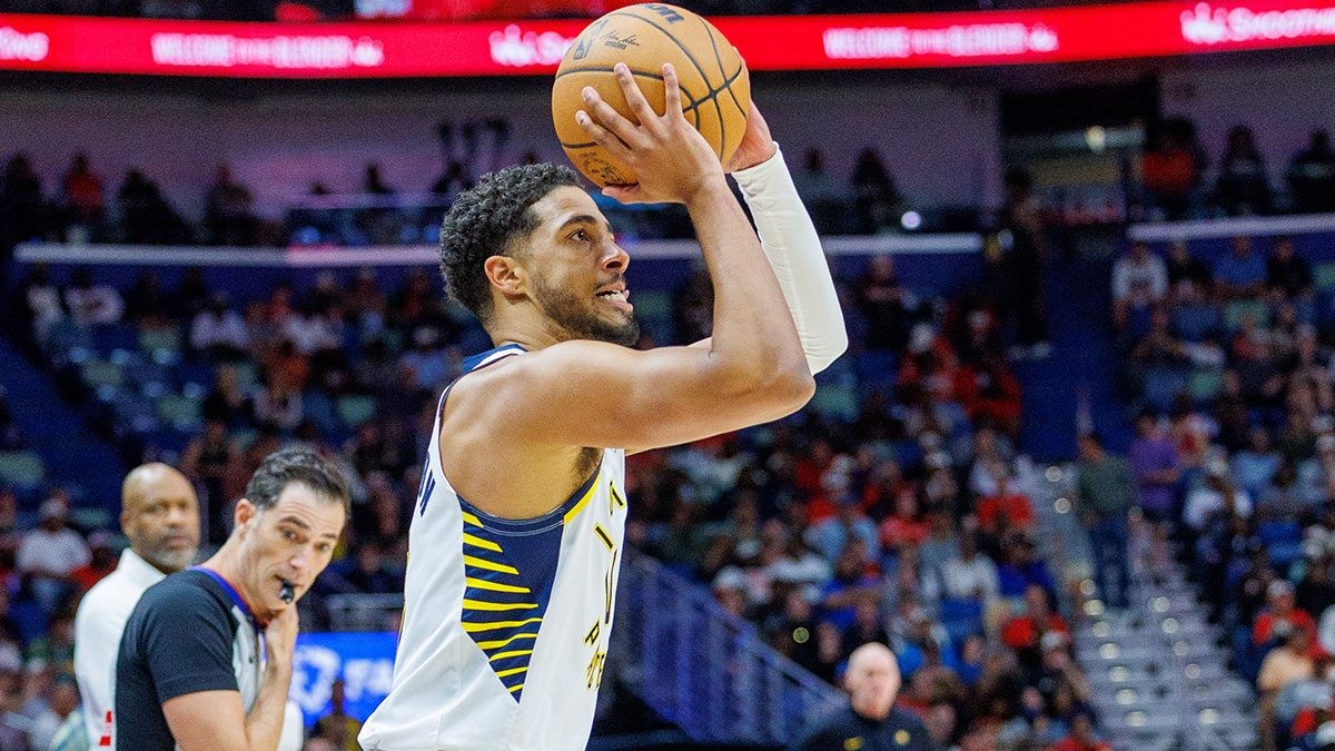 Haliburton's Emotional Return Lifts Pacers Past Pelicans in Season Opener