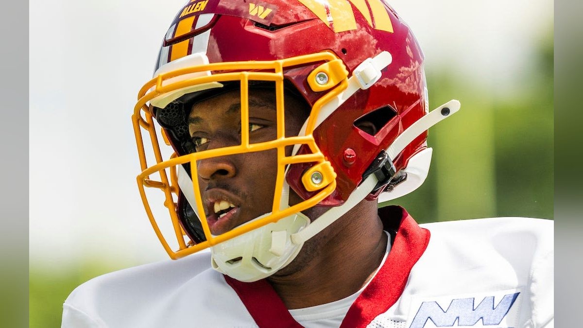 Commanders Waive Rookie Running Back Kaytron Allen