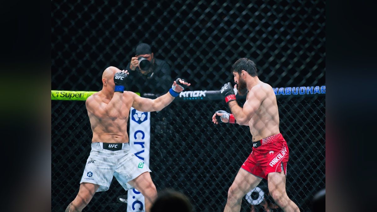 UFC 333 Title Fights Official: Volkanovski and Evloev Make Weight in Abu Dhabi