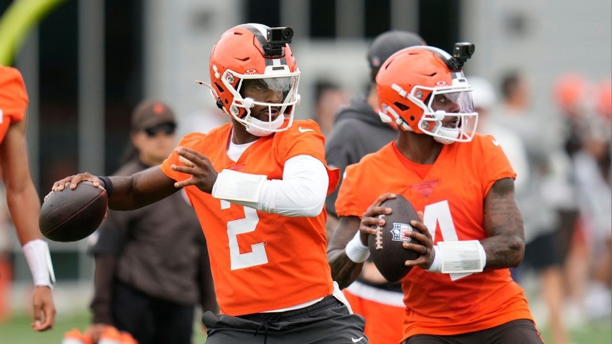 Shedeur Sanders Hires First NFL Agent, Signing With Firm That Reps Travis Hunter