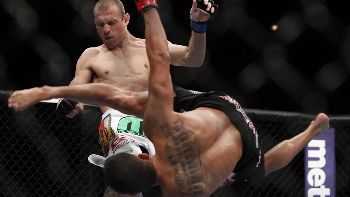 Cowboy Rides Again: Cerrone to Face Pettis in Wrestling Trilogy at RAF 15