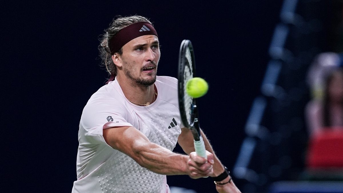 Zverev Survives Halys Scare in Shanghai to Claim 60th Win of 2026, Eyes Year-End World No. 1