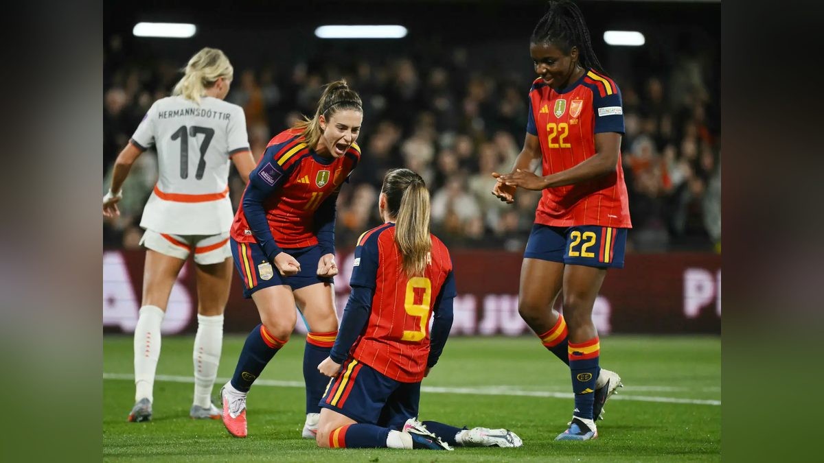 Spain Sink USWNT 2-0 in Washington as Hair-Pull Red Card Caps Wild Friendly