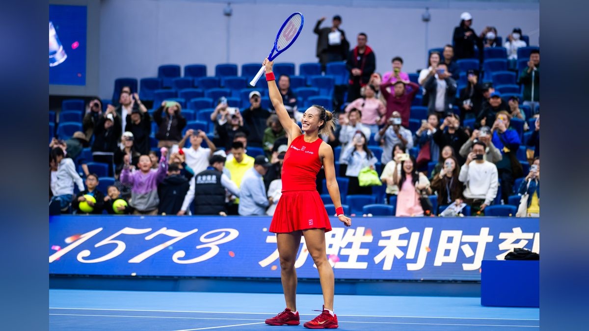 Zheng Survives Fourth Straight Three-Setter to Reach Beijing Quarterfinals