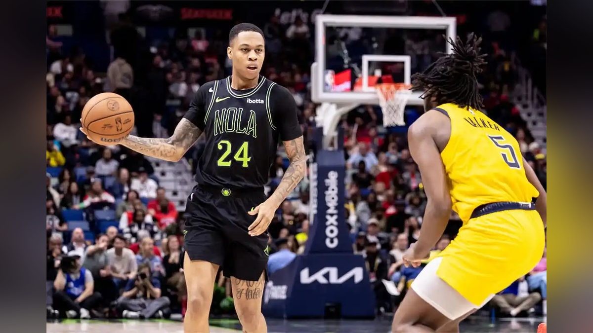 Bulls Bring Back Hawkins on Two-Way Contract