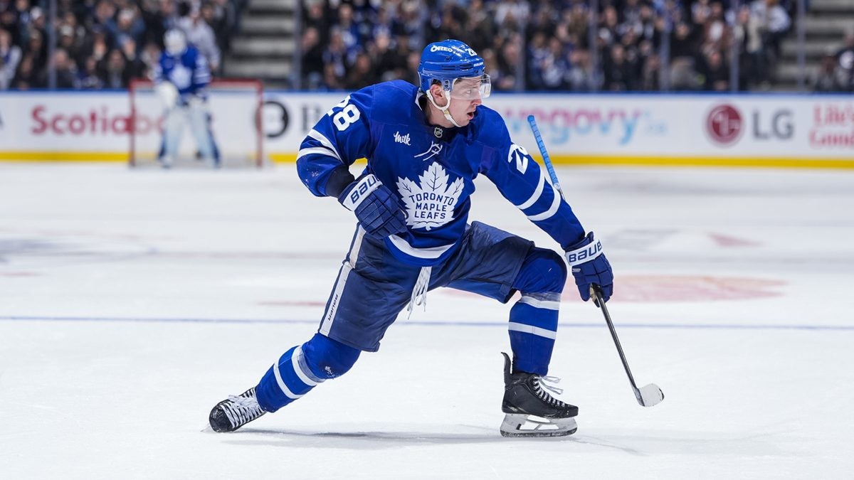 Stecher Scores With 28 Seconds Left as Maple Leafs Edge Rangers 5-4; Bobrovsky Ties Lundqvist for Sixth All-Time in Wins