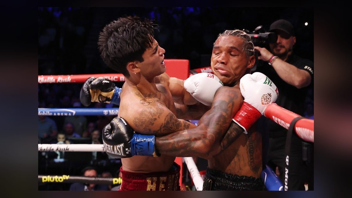 Garcia Confirms Mayweather Fight Talks, Demands Unbeaten Record on the Line