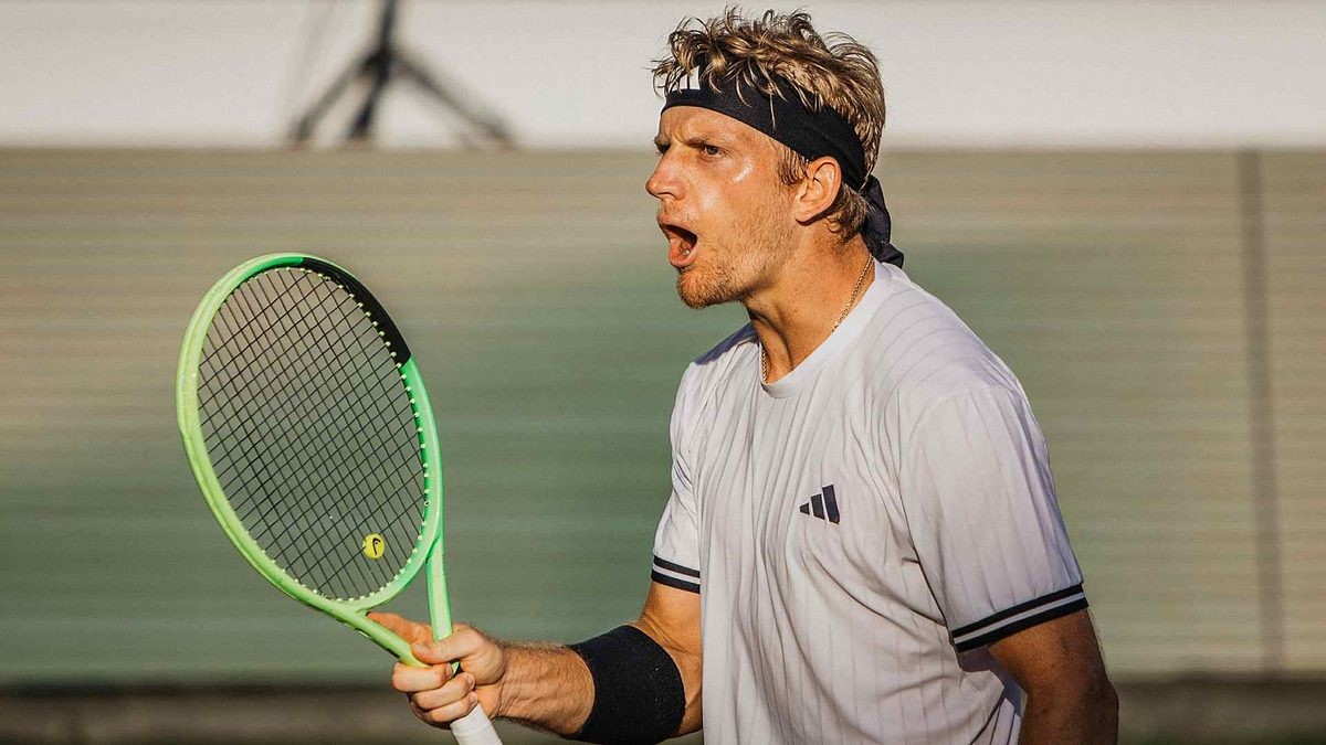 Davidovich Fokina Into Shanghai Semifinals as Géa Retires Hurt After 22 Minutes