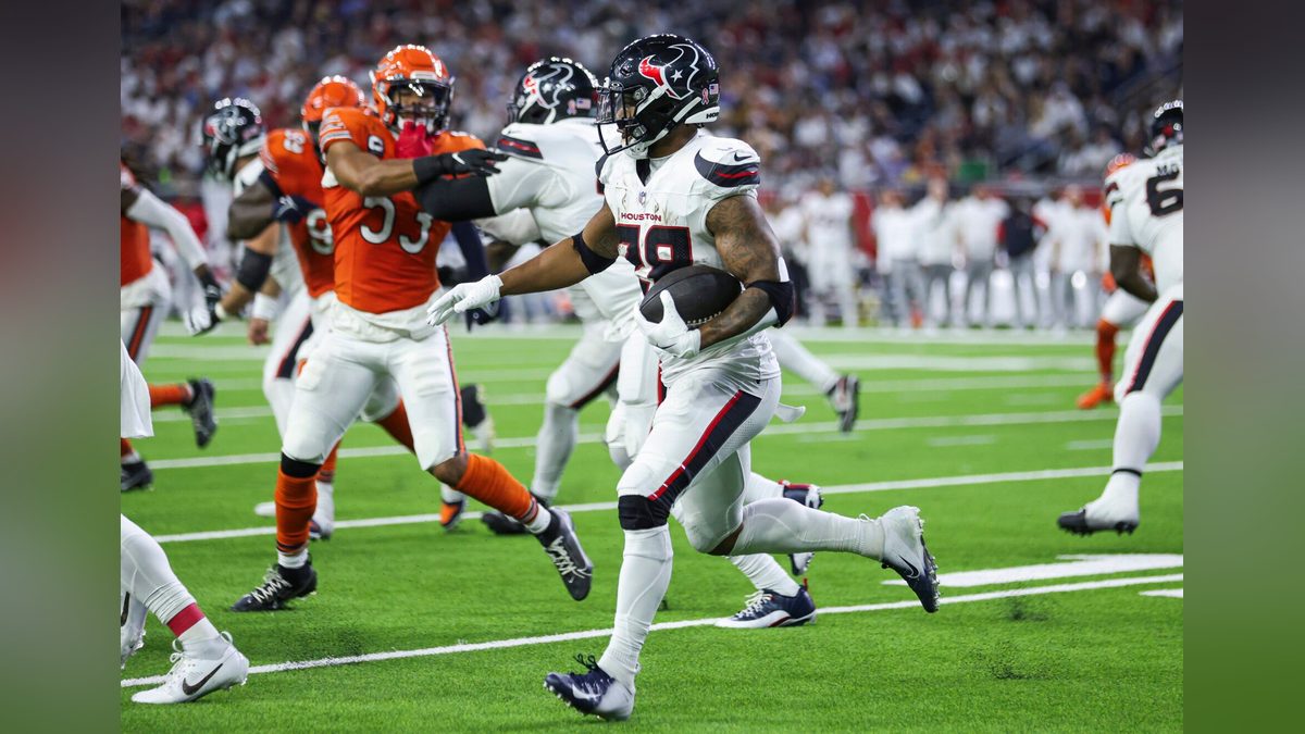 Seahawks Back Out of Joe Mixon Deal After Physical, Reports Say