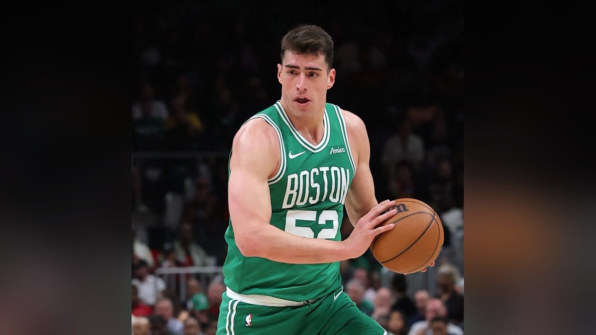Garza Stars as Celtics Open Preseason With 124-113 Win Over Cavs